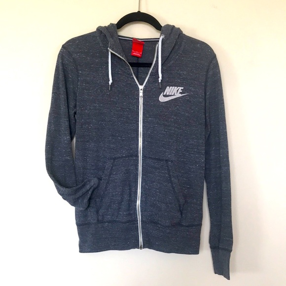 nike lightweight hoodie women's